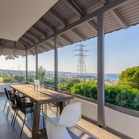 וילה Queen's Gem Luxury - Heated Jacuzzi & Pool *