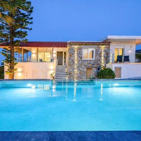Villa Queen's Gem Luxury - Heated Jacuzzi & Pool