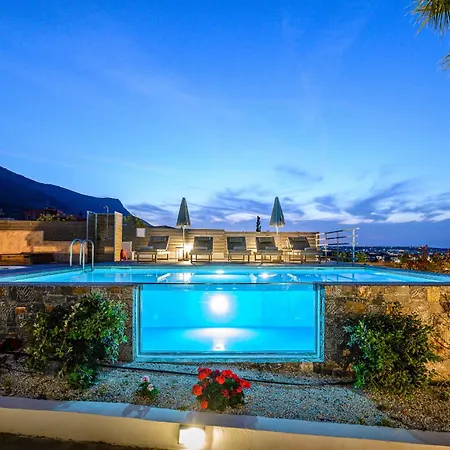 Queen's Gem Luxury - Heated Jacuzzi & Pool * Hersónissos