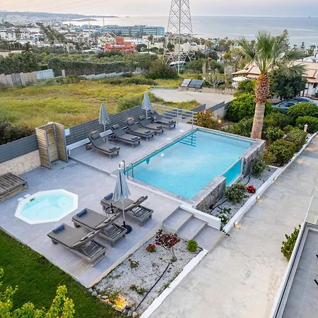 Villa Queen's Gem Luxury - Heated Jacuzzi & Pool